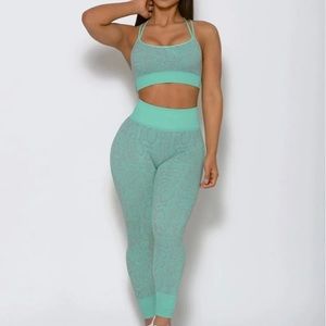 SOLD- Bombshell Sportswear Snake Seamless Leggings